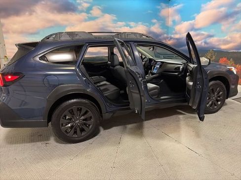 Certified 2025 Subaru Outback Onyx Edition AWD/4WD image 47