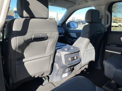 New 2026 Ford Expedition Max Active image 30