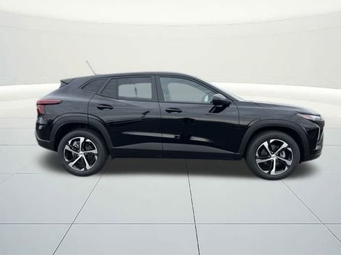 New 2025 Chevrolet Trax RS w/ Sunroof Package image 6