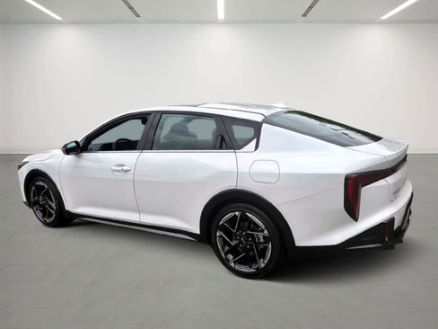 Used 2025 Kia K4 GT-Line w/ GT-Line Premium Package image 3