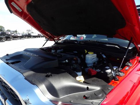 Used 2021 RAM 5500 Tradesman w/ Chrome Appearance Group image 44