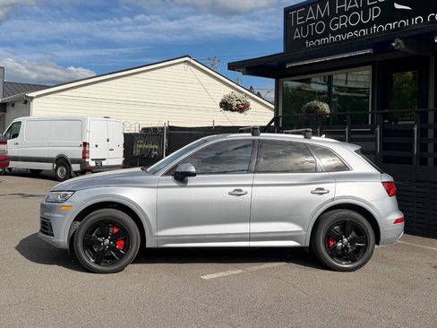 Used 2018 Audi Q5 2.0T Premium w/ Convenience Package AWD/4WD image 3