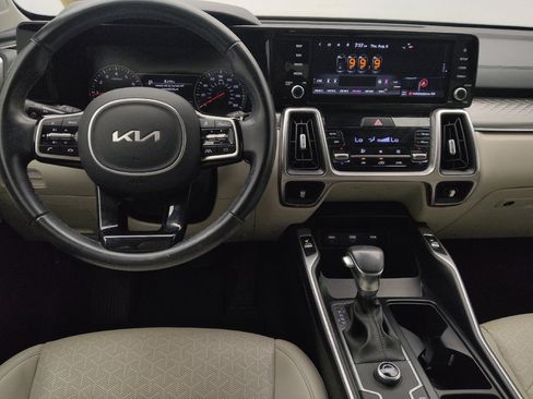 Used 2022 Kia Sorento S FWD image 22