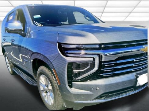 Used 2025 Chevrolet Tahoe Premier AWD/4WD image 1