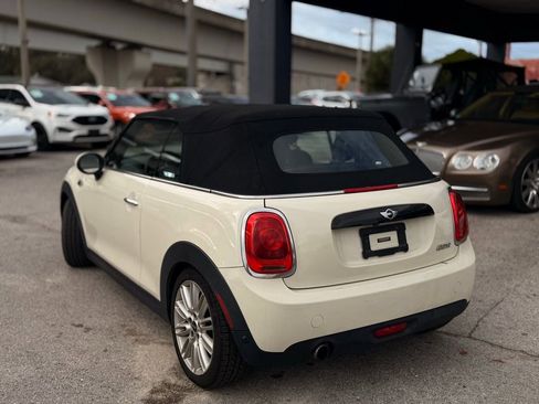 Used 2017 MINI Cooper Convertible image 4
