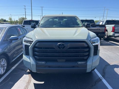Used 2024 Toyota Tundra SR5 w/ SR5 Premium Package AWD/4WD image 11