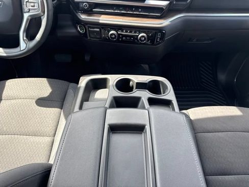 Used 2025 Chevrolet Silverado 2500 LT AWD/4WD image 13