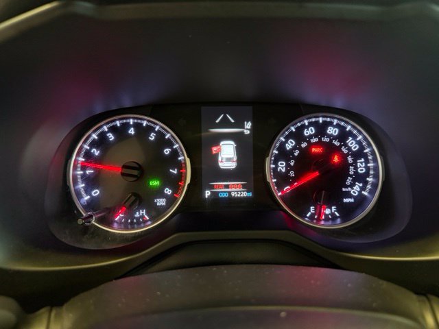 Used 2019 Toyota RAV4 XLE w/ All Weather Liner Package AWD/4WD image 14
