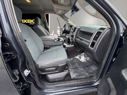Used 2017 RAM 1500 Express AWD/4WD image 14