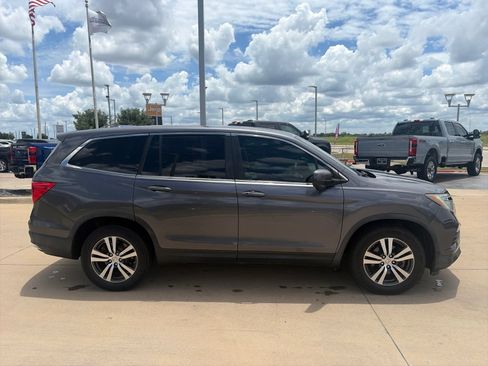 Used 2016 Honda Pilot EX image 9