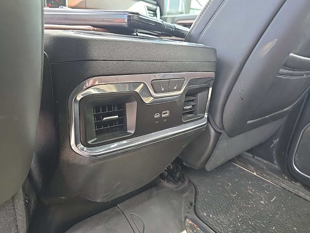 Used 2024 GMC Sierra 2500 Denali Ultimate AWD/4WD image 15