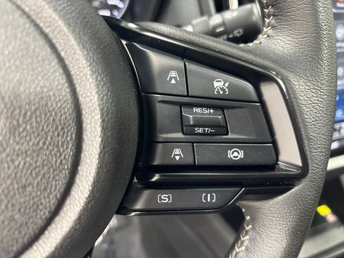 Used 2025 Subaru Forester Premium AWD/4WD image 16