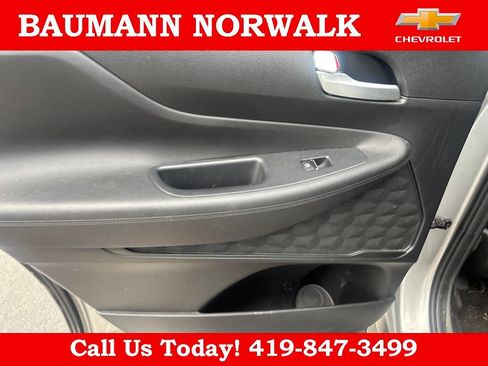 Used 2023 Hyundai Santa Fe SE FWD image 34
