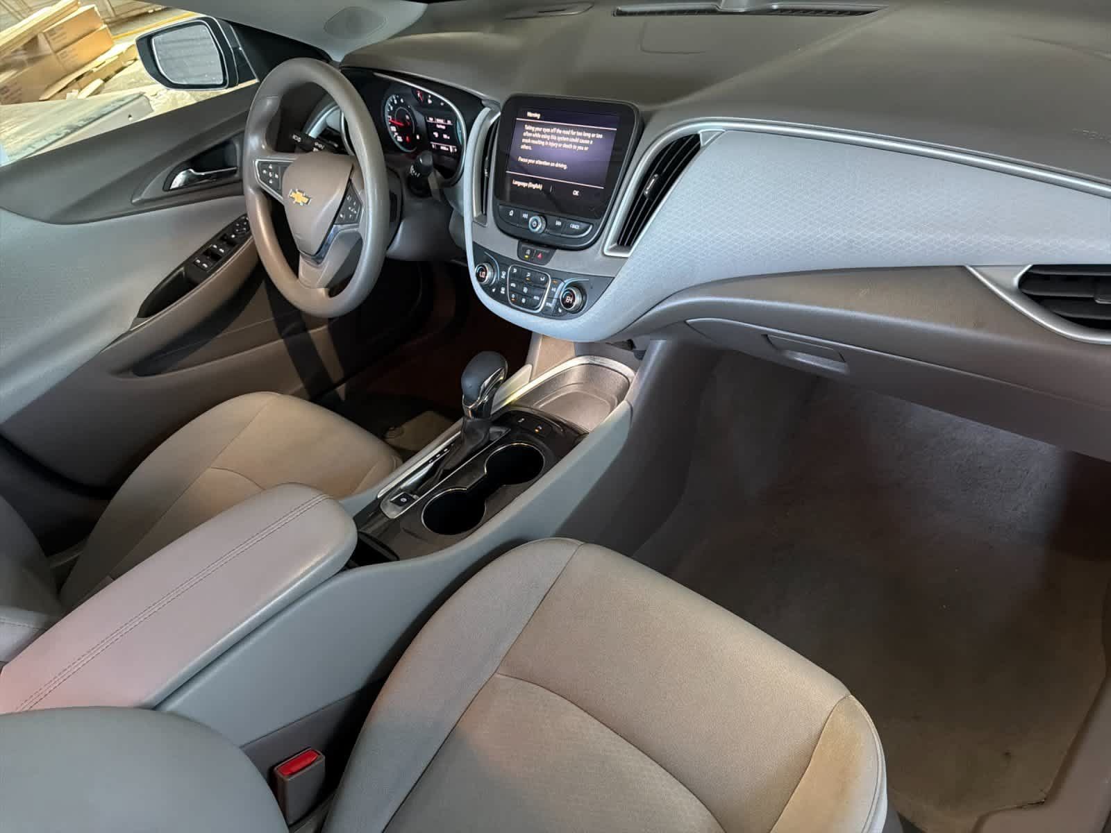 Used 2025 Chevrolet Malibu LT FWD image 15