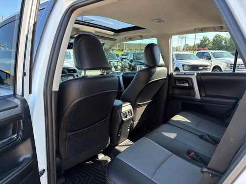 Used 2016 Toyota 4Runner SR5 Premium AWD/4WD image 15