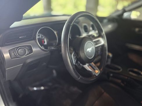 Used 2019 Ford Mustang Premium RWD image 11