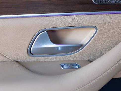 Used 2024 Mercedes-Benz GLE 350 4MATIC image 52