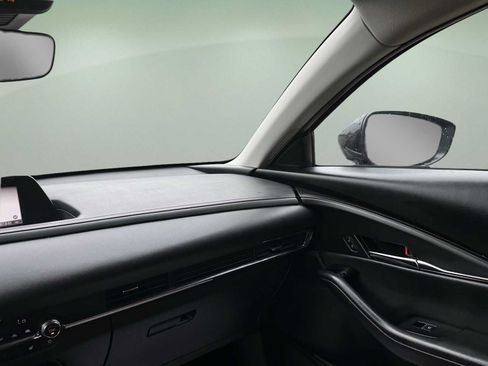 Used 2024 MAZDA CX-30 AWD 2.5 S w/ Preferred Package image 14