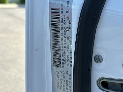 Used 2020 RAM 3500 Laramie image 30