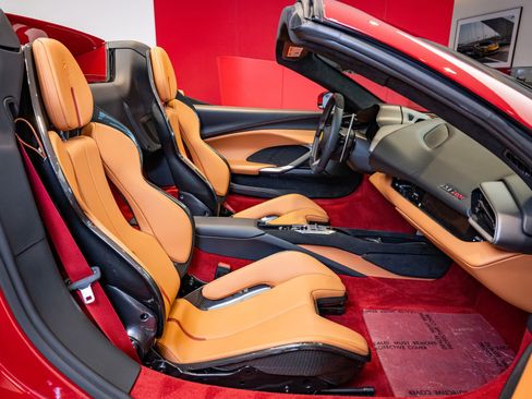 Used 2025 Ferrari 296 GTS RWD image 18