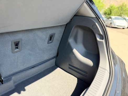 Used 2020 Chevrolet Bolt LT FWD image 19