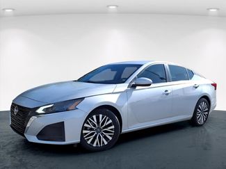 Used 2023 Nissan Altima 2.5 SV video 2