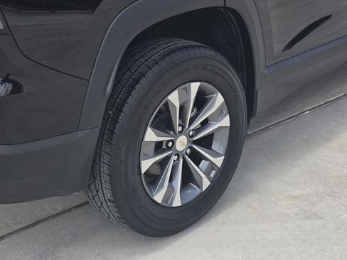 Used 2026 Chevrolet Equinox LT FWD image 34