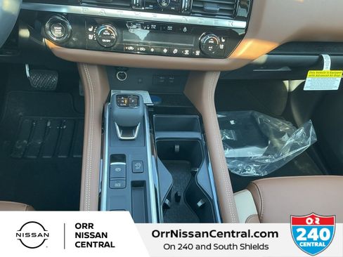New 2026 Nissan Pathfinder Platinum image 26