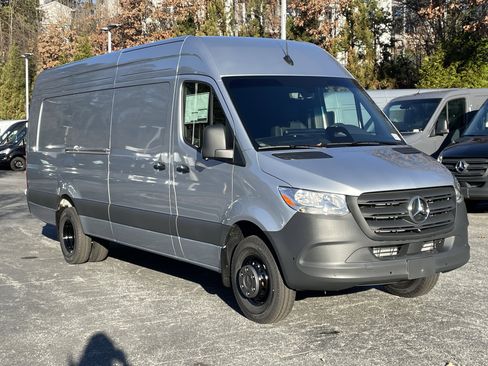 New 2026 Mercedes-Benz Sprinter 3500 image 4