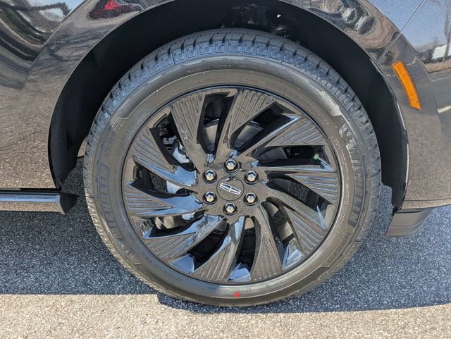 New 2026 Lincoln Navigator Reserve w/ Jet Appearance Package AWD/4WD image 11