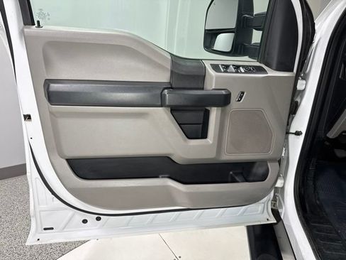 Used 2018 Ford F350 XL AWD/4WD image 8
