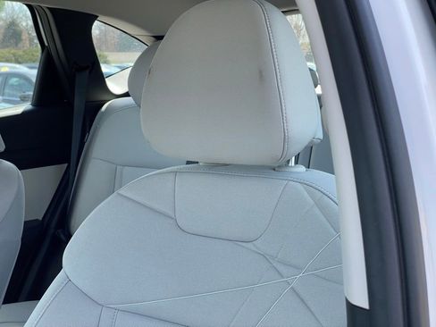 Used 2025 Hyundai Tucson SE image 24