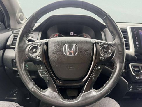 Used 2017 Honda Pilot Elite image 37