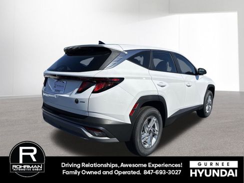 New 2026 Hyundai Tucson SE image 11