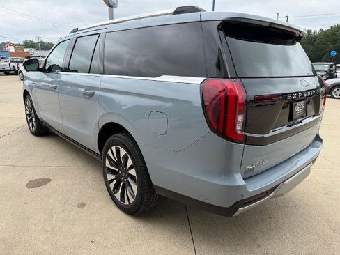 Certified 2025 Ford Expedition Max Platinum w/ Driver's Package AWD/4WD image 5