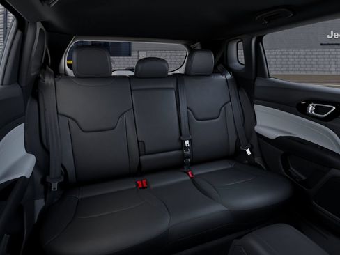New 2026 Jeep Compass Limited AWD/4WD image 15