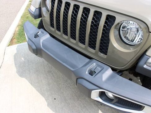 Used 2020 Jeep Gladiator Sport w/ Quick Order Package 24S AWD/4WD image 6