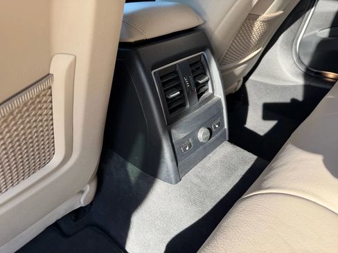 Used 2016 BMW 340i xDrive Sedan image 14