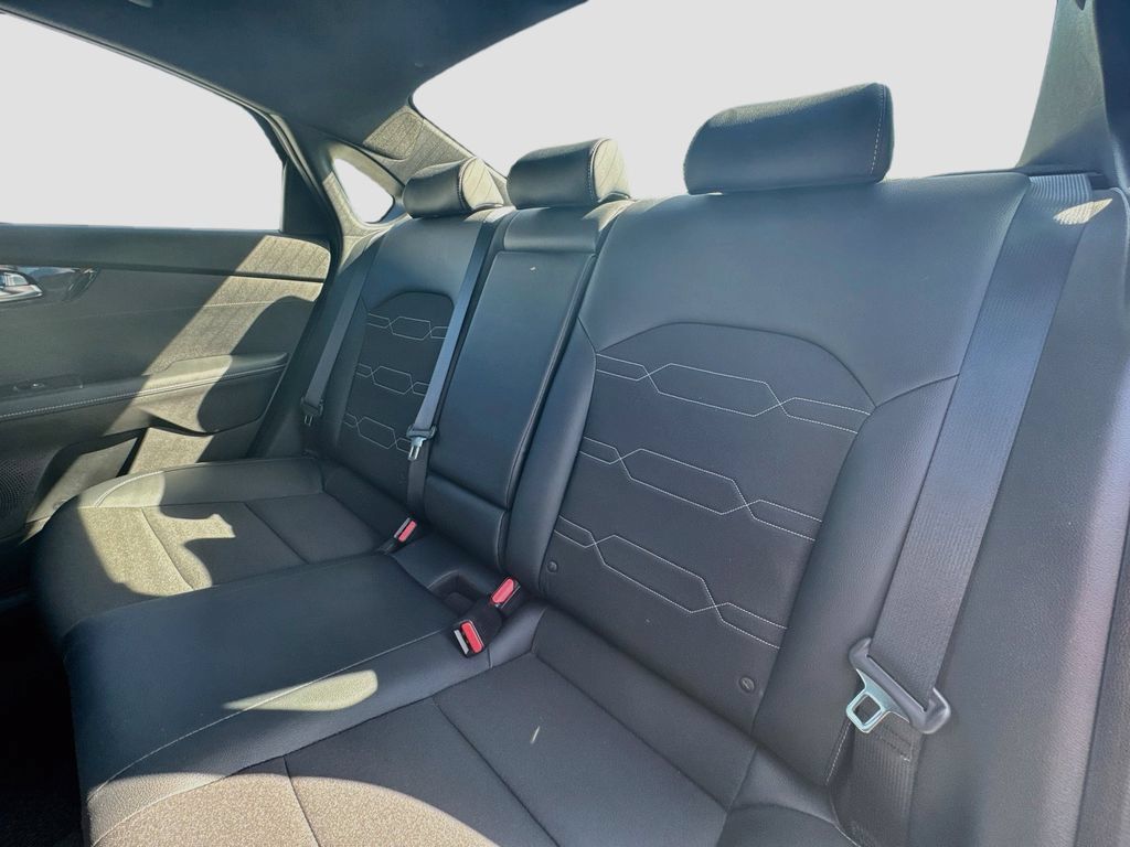 Certified 2023 Kia Forte GT-Line FWD image 23