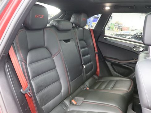 Used 2018 Porsche Macan GTS AWD/4WD image 21