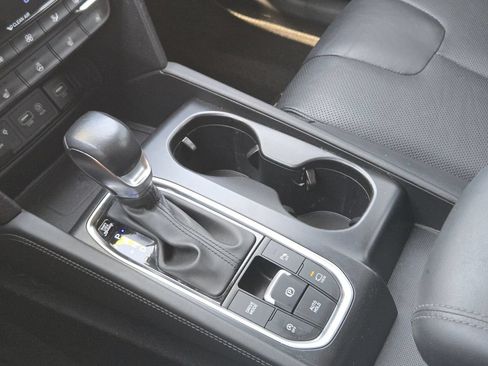 Used 2020 Hyundai Santa Fe Limited FWD image 20