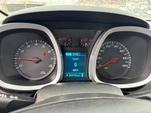 Used 2014 Chevrolet Equinox LS image 8