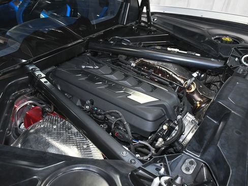 Used 2023 Chevrolet Corvette Stingray Premium Cpe w/ Body-Color Dual Roof Package RWD image 61