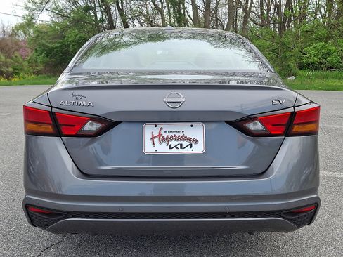 Used 2024 Nissan Altima 2.5 SV image 5