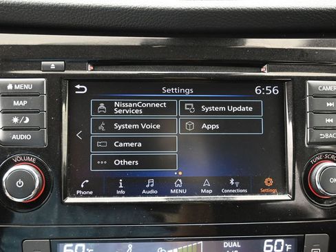 Used 2022 Nissan Rogue Sport SL image 25