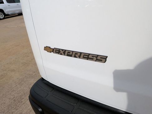New 2025 Chevrolet Express 2500 w/ Safety Package RWD image 31