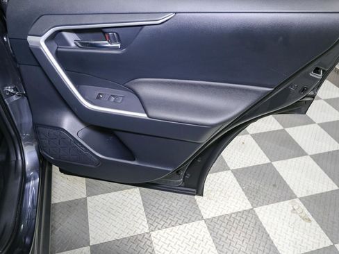 Used 2023 Toyota RAV4 SE image 23