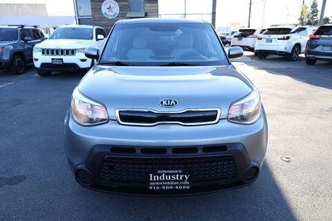Used 2015 Kia Soul + FWD image 2