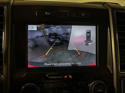 Used 2019 Ford F150 XLT w/ Equipment Group 302A Luxury AWD/4WD image 7