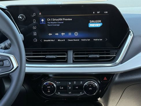 New 2026 Chevrolet Trax LT w/ Driver Confidence Package image 15